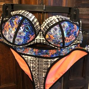 Coral Tropics Strapless Bikini Size XL